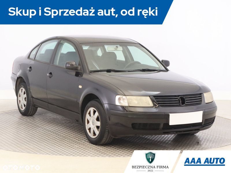 Volkswagen Passat - 3