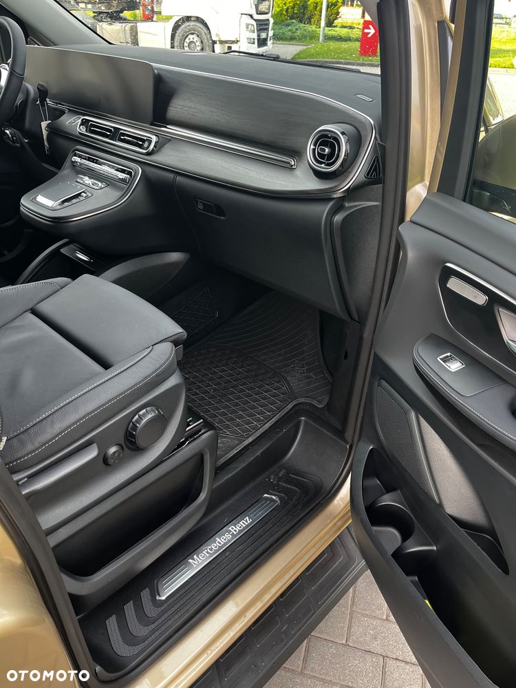 Mercedes-Benz Klasa V 220 d 4-Matic Avantgarde 9G-Tronic (d³ugi) - 6