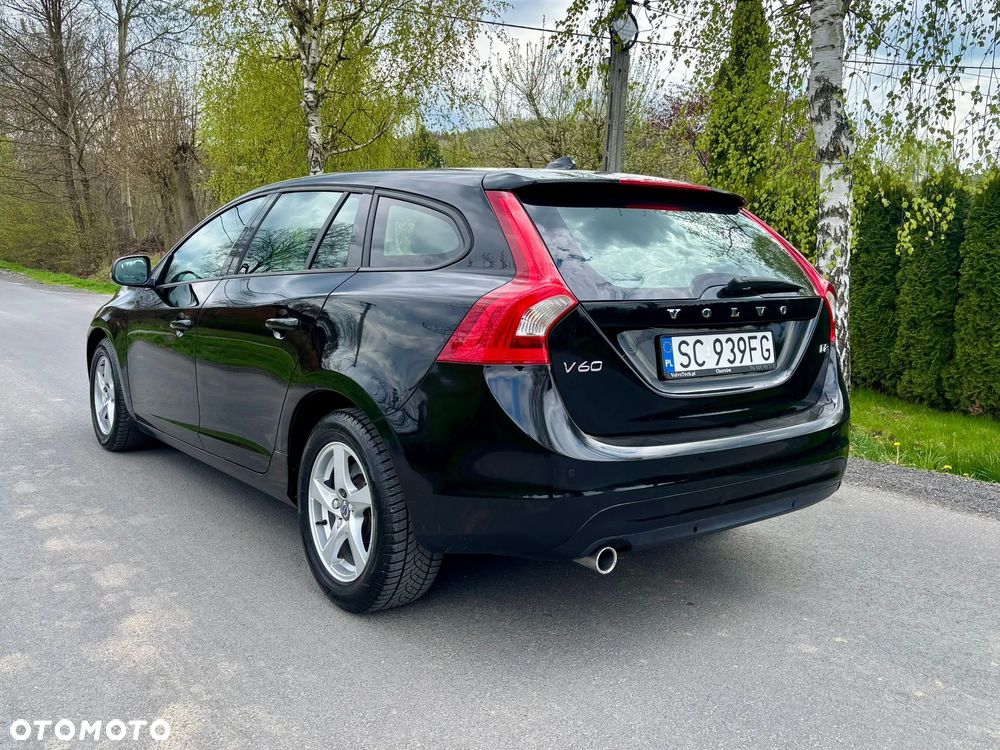 Volvo V60 D2 Geartronic - 11