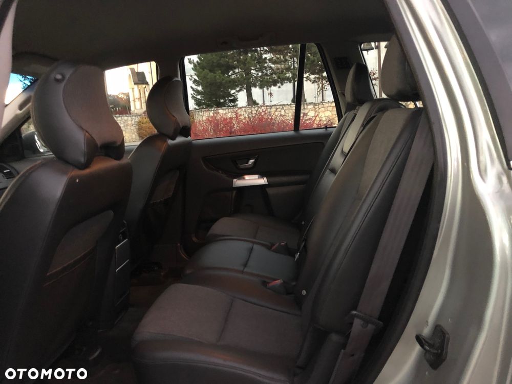 Volvo XC 90 2.5T AWD Momentum - 28