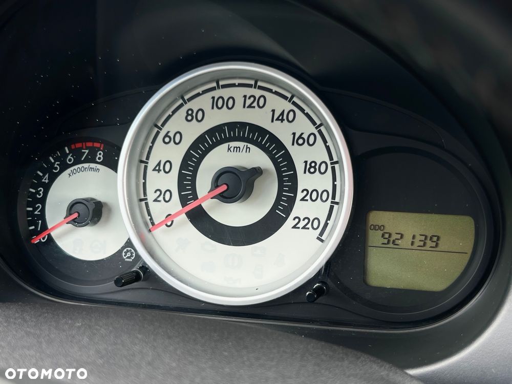 Mazda 2 1.3 Dynamic - 8