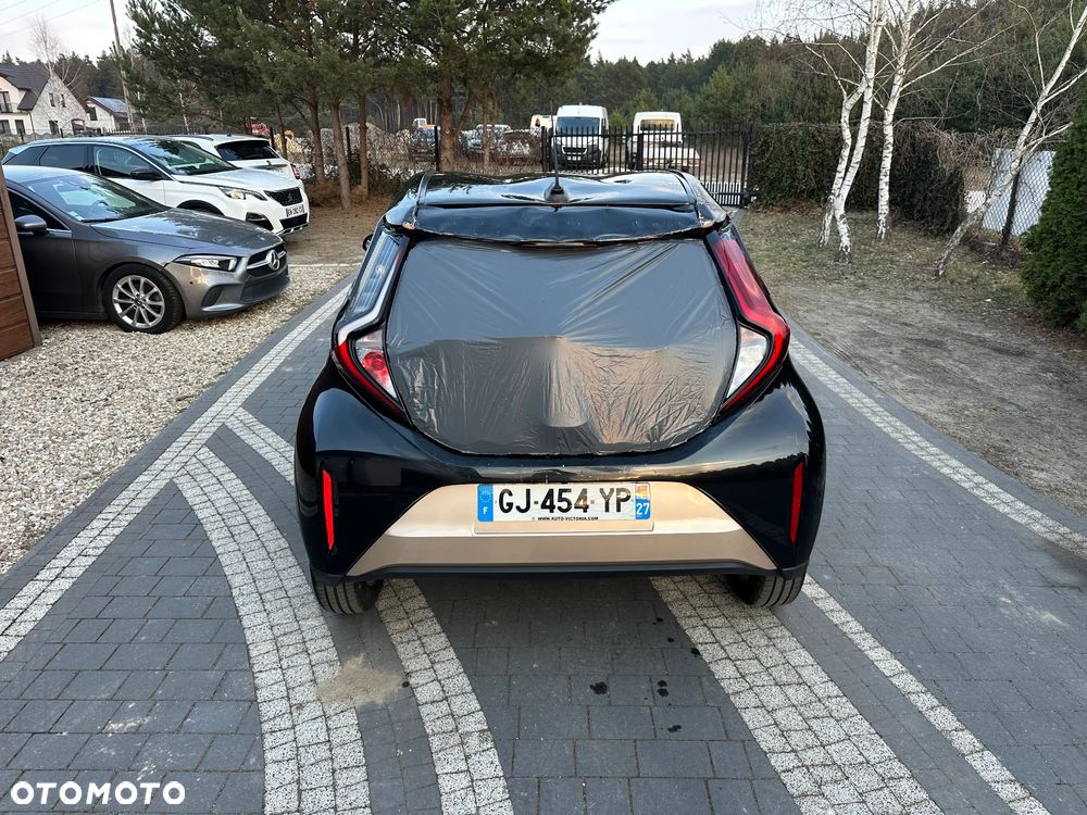 Toyota Aygo X x-shift x-play - 8