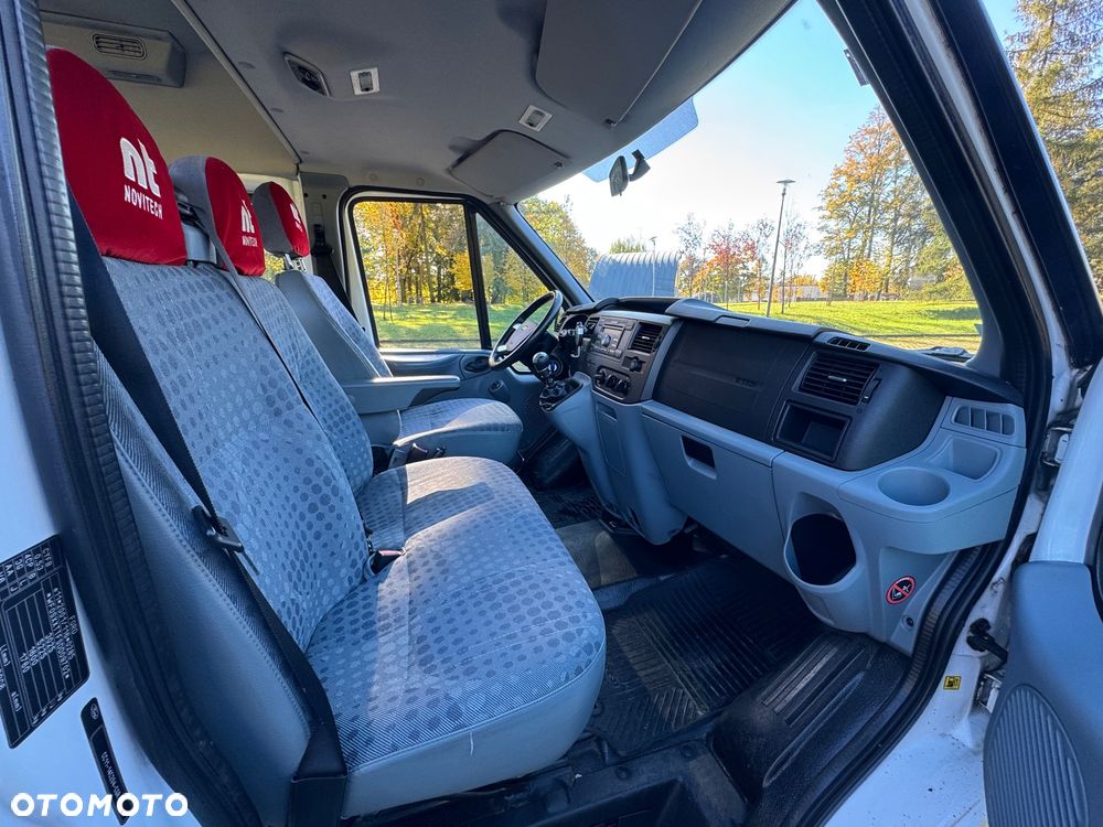 Ford Transit - 23