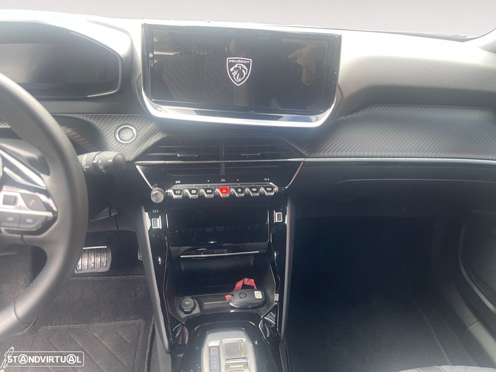 Peugeot e-2008 54 kWh Allure - 11