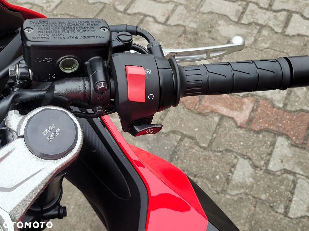 Honda CBR - 24
