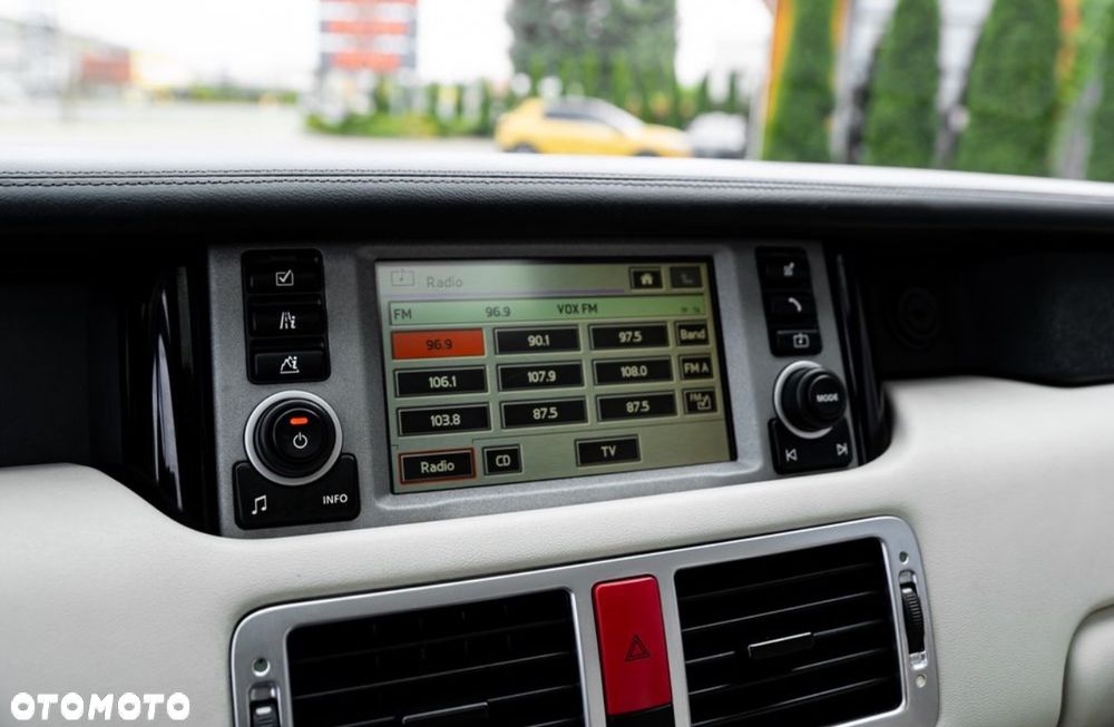 Land Rover Range Rover V8 Supercharged - 32