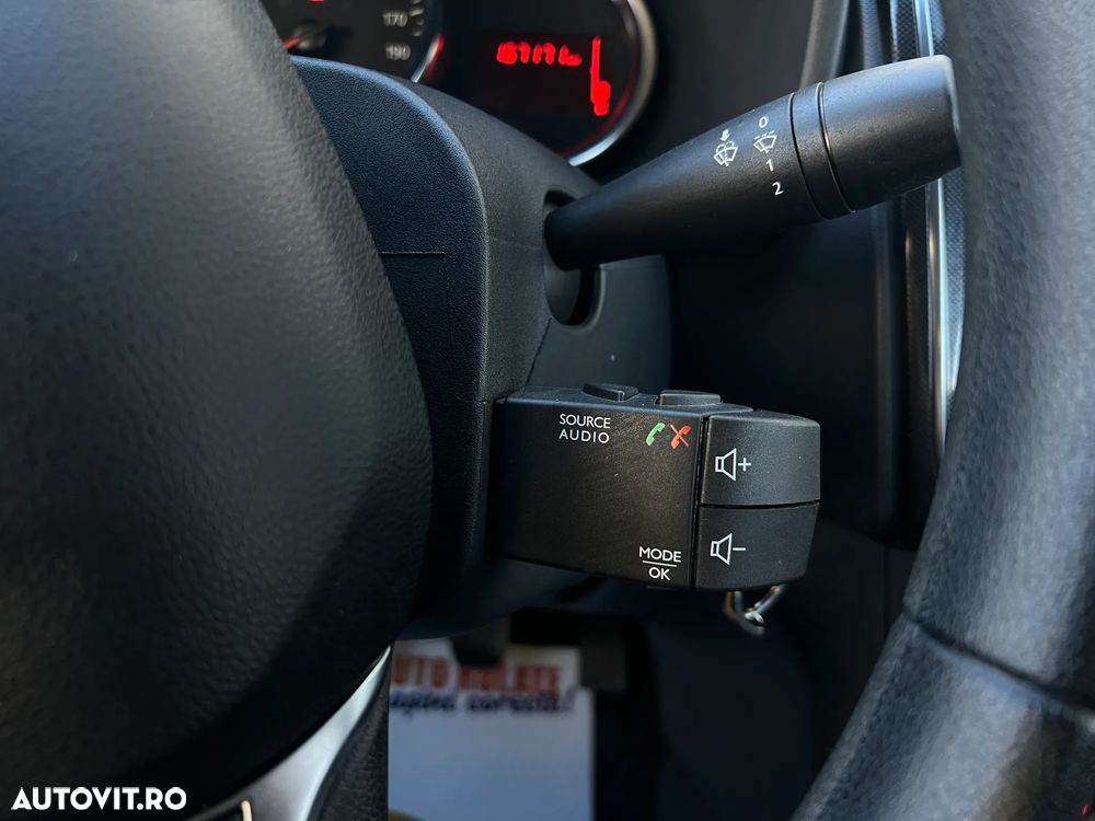 Dacia Logan 1.0 SCe Laureate - 17