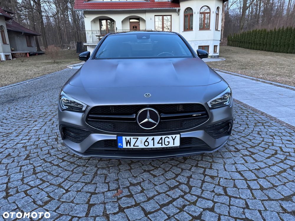 Mercedes-Benz CLA - 12