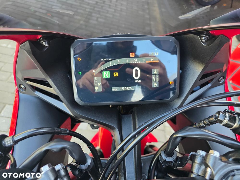 Honda CBR - 17