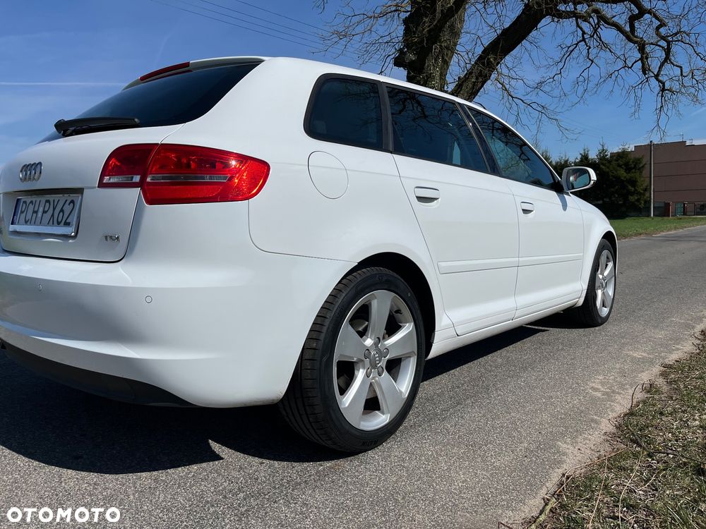 Audi A3 Sportback 2.0 TDI DPF Ambiente - 10