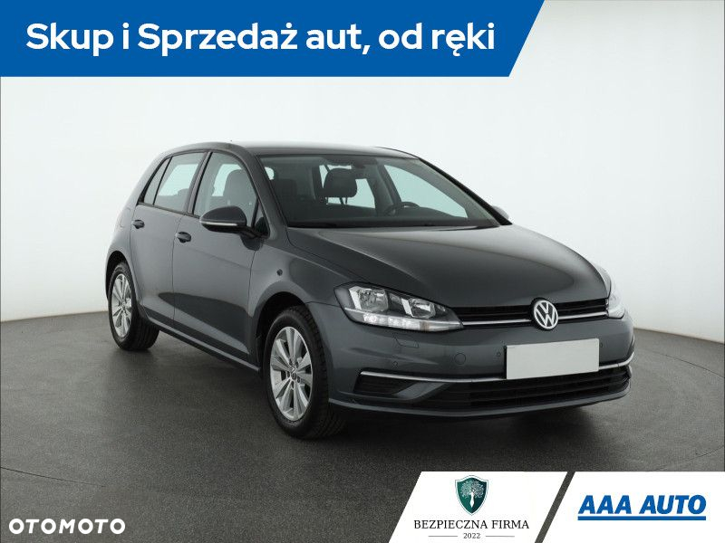 Volkswagen Golf - 2