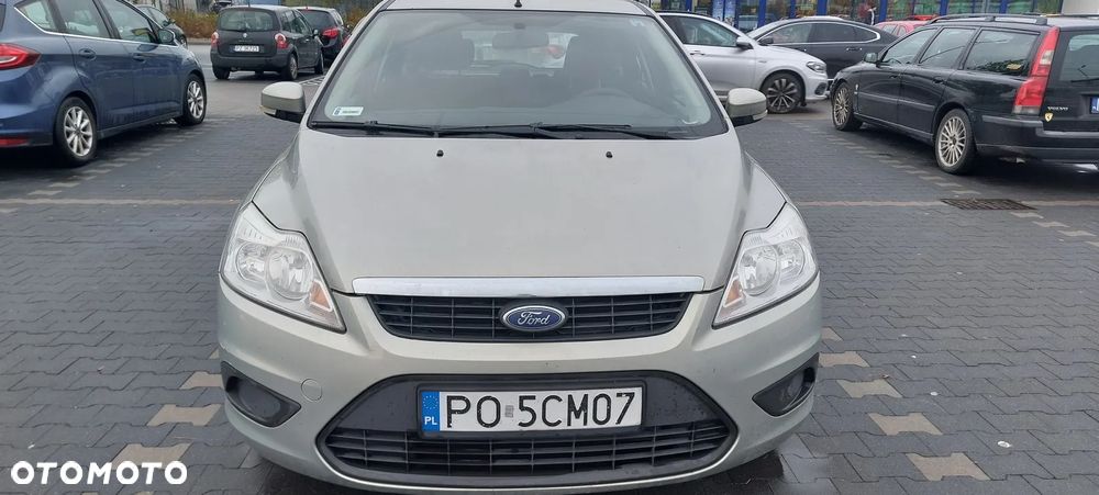 Ford Focus 1.4 Ambiente - 4