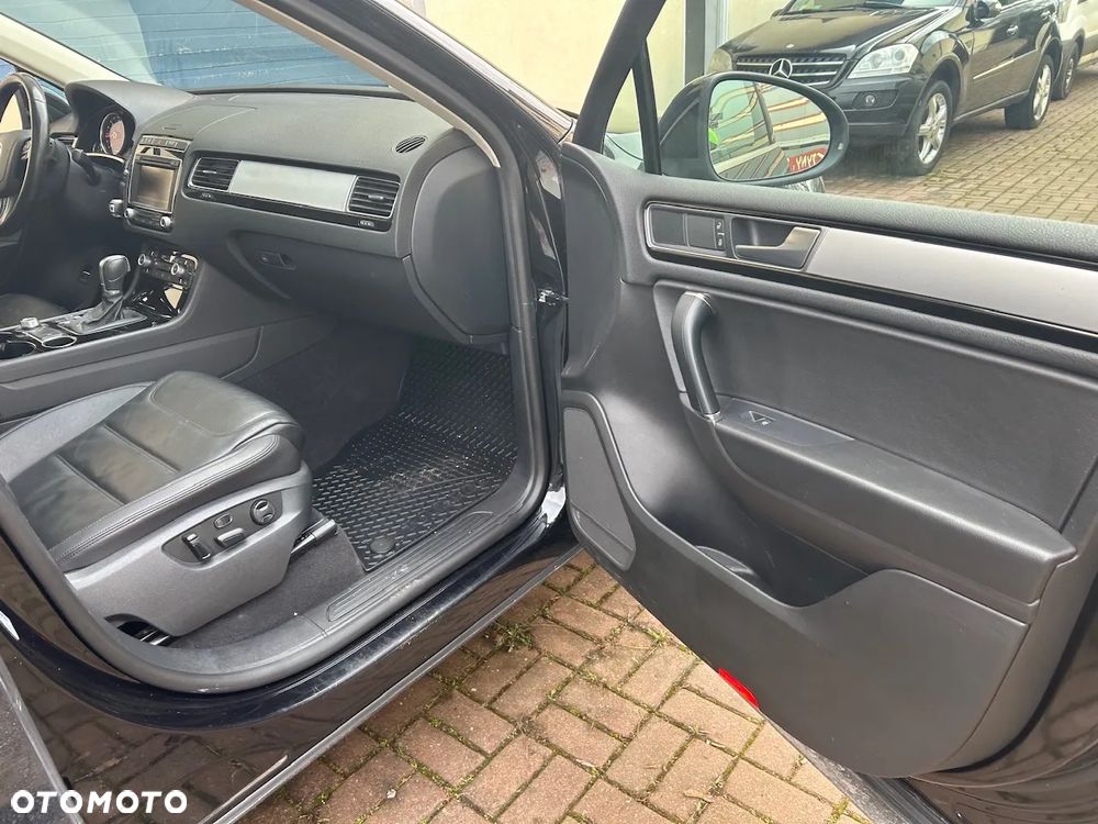 Volkswagen Touareg 3.0 V6 TDI SCR 4Mot R-Line - 9