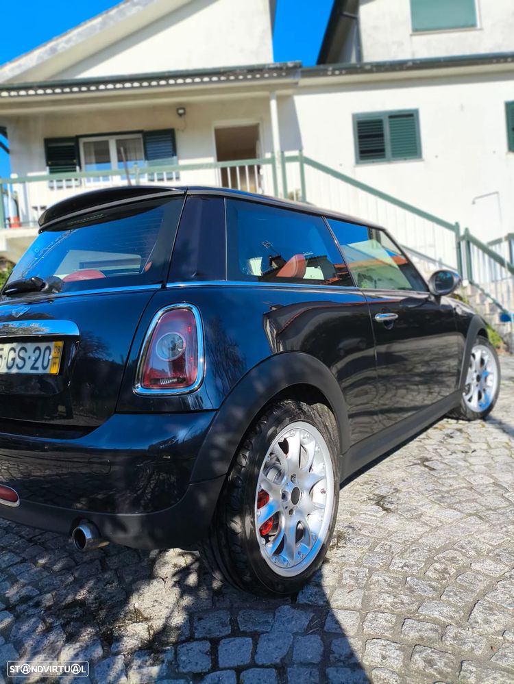 MINI 3 Portas Cooper D - 3