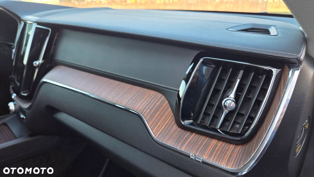 Volvo XC 60 T4 Inscription - 20