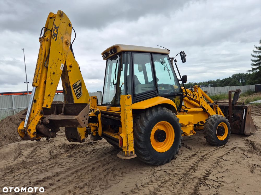 JCB 3cx 4x4 - 5