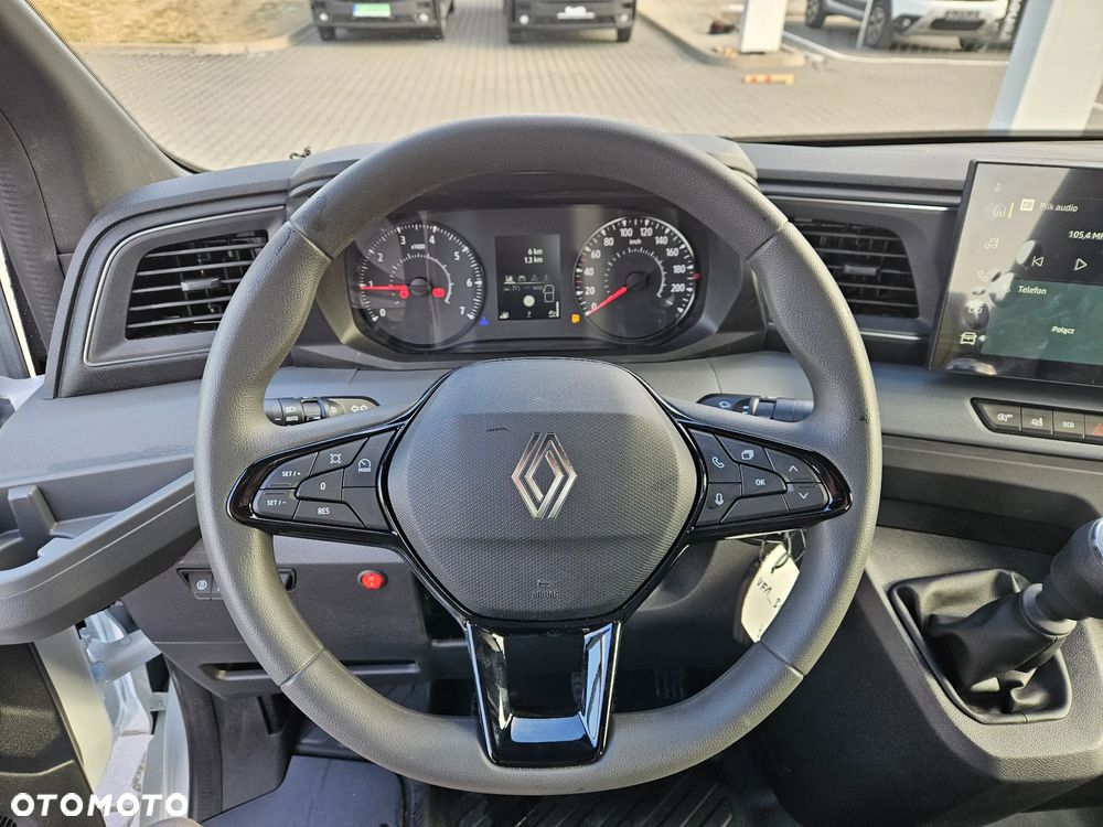 Renault nowy Master laweta/najazd 170 KM - 18