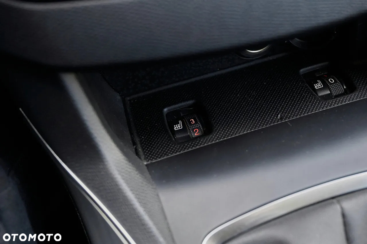 Peugeot 308 SW BlueHDi 150 Stop & Start Niveau 2 Business-Line - 27
