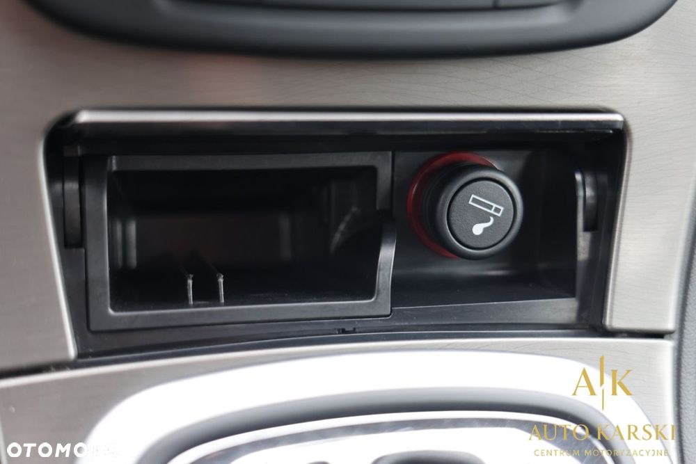 Opel Insignia - 23