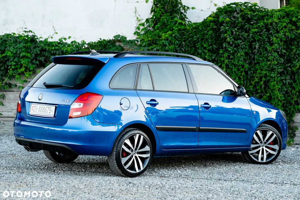 Skoda Fabia 1.4 TSI DSG RS - 11
