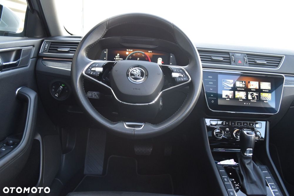 Skoda Superb 2.0 TDI SCR 4x4 Style DSG - 11