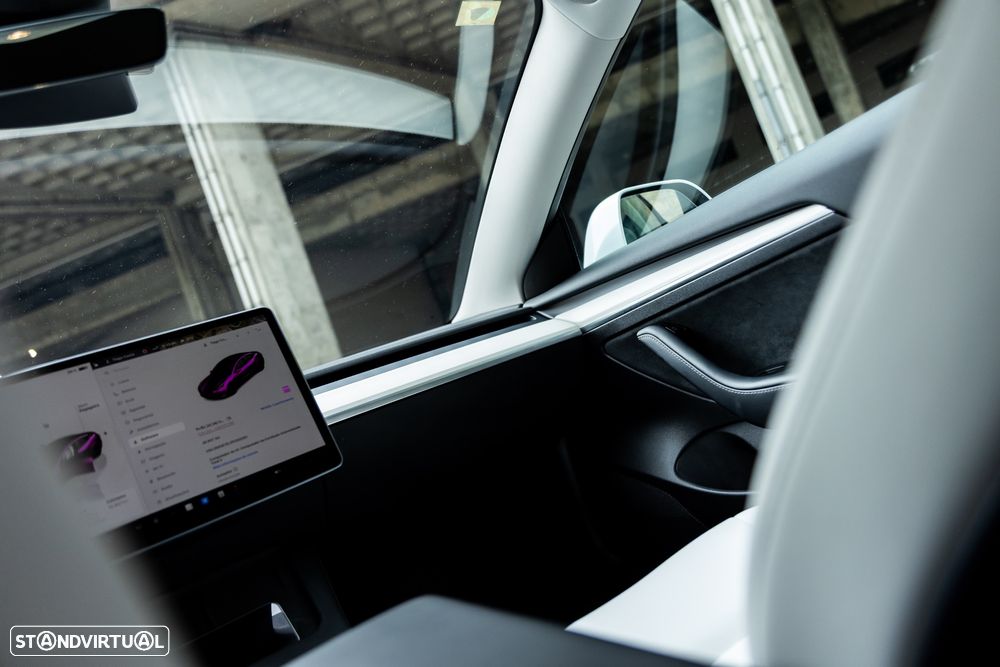 Tesla Model 3 Long Range AWD Dual Motor Performance - 20