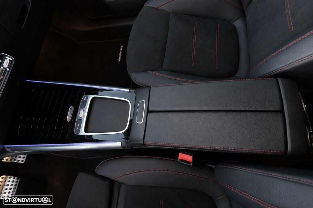 Mercedes-Benz GLA 200 d AMG Line - 24