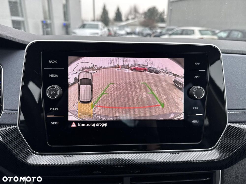 Volkswagen T-Cross - 36