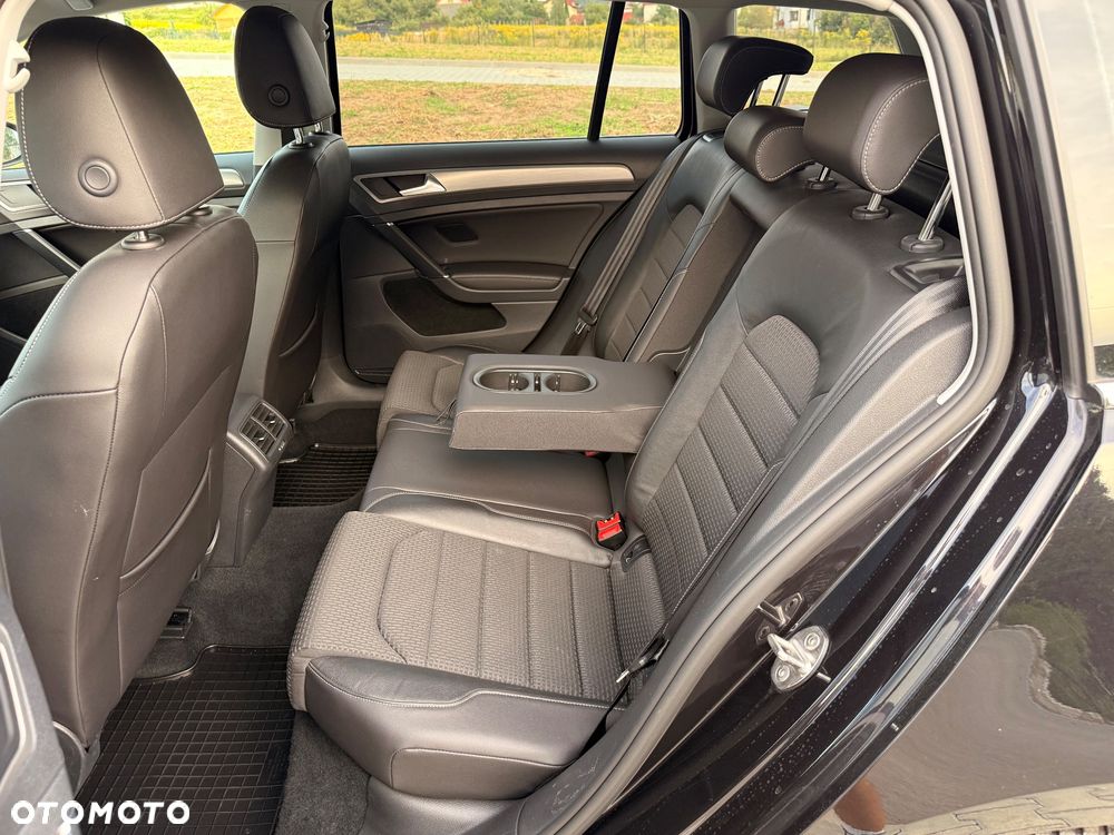 Volkswagen Golf 1.4 TSI BMT Highline - 26