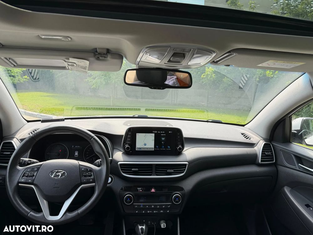 Hyundai Tucson 2.0 CRDI 4WD 8AT Luxury - 34