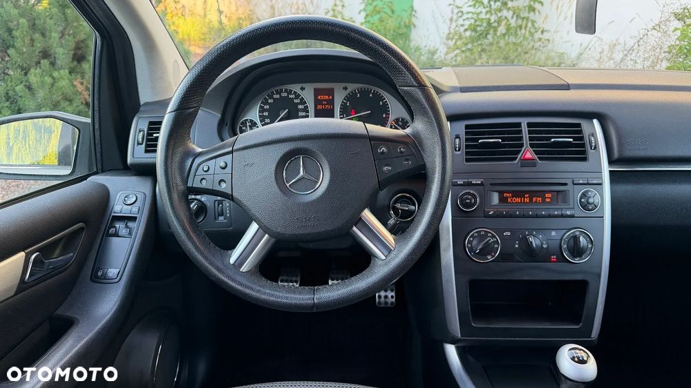 Mercedes-Benz Klasa B 150 - 7