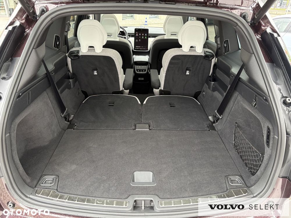 Volvo EX90 - 27