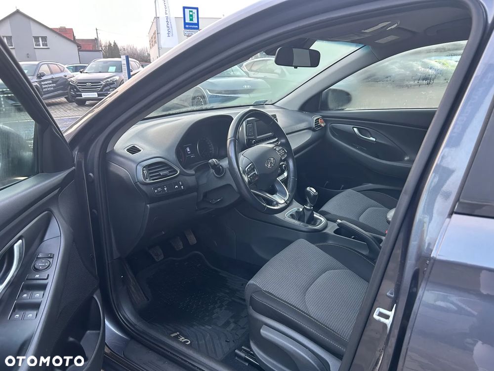 Hyundai i30 1.4 Classic + - 9