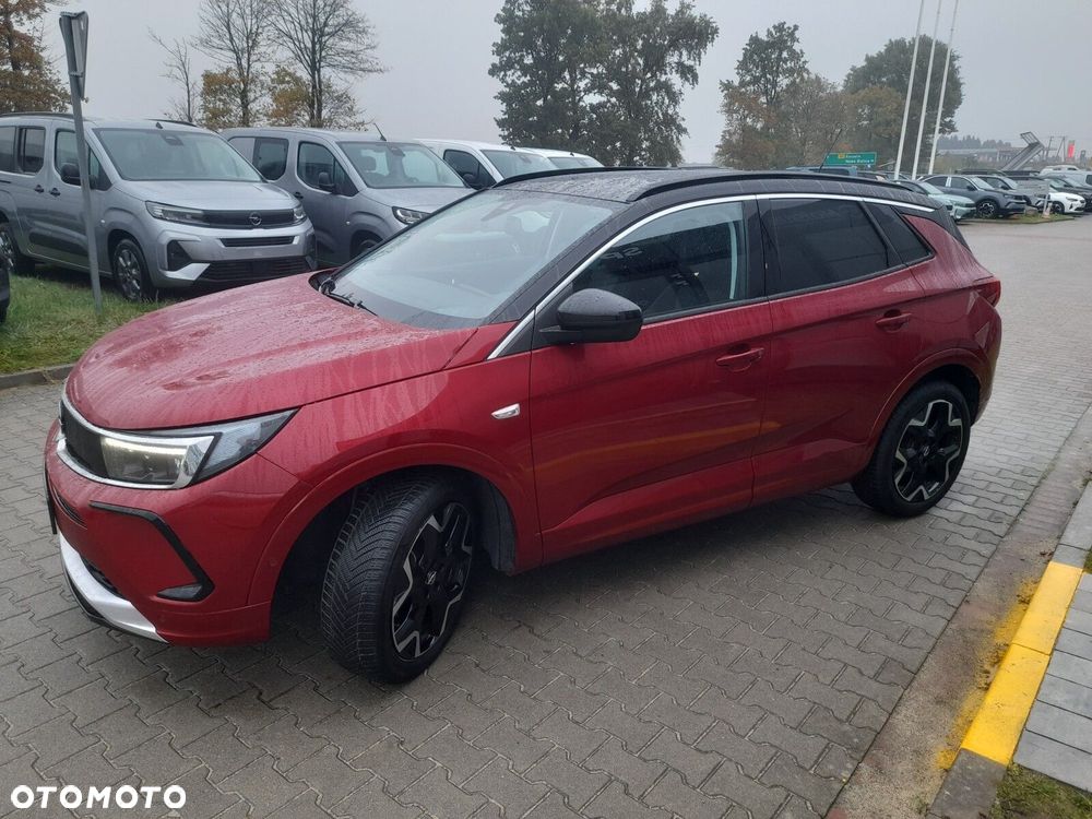 Opel Grandland 1.2 T GS S&S - 9