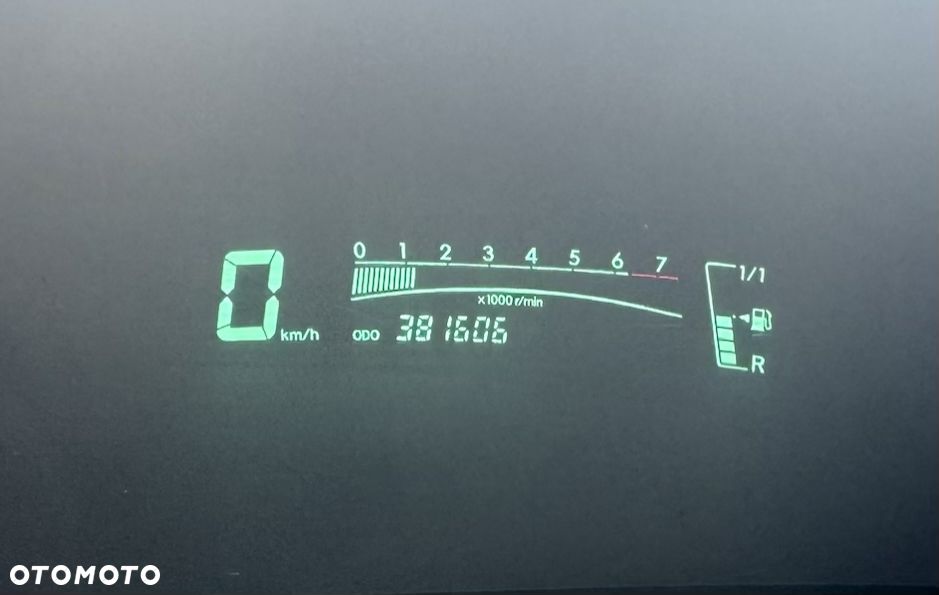 Toyota Yaris 1.3 Luna A/C - 11