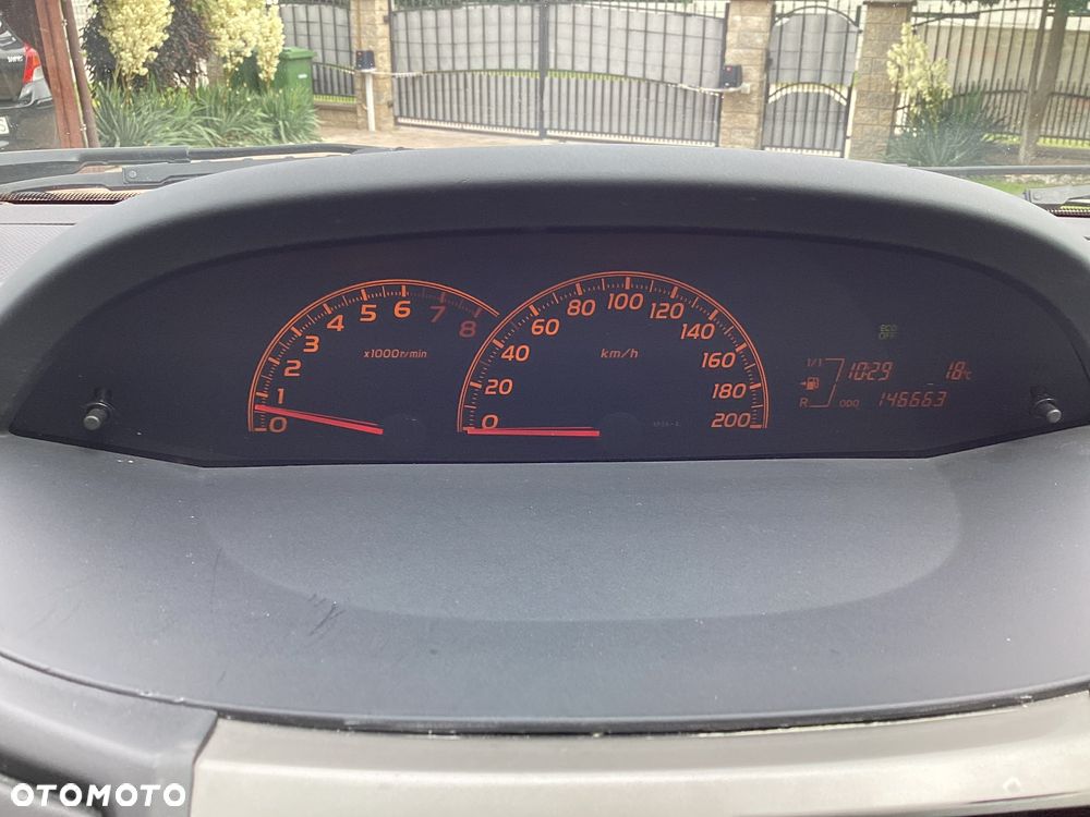 Toyota Yaris 1.33 VVT-i Life - 24