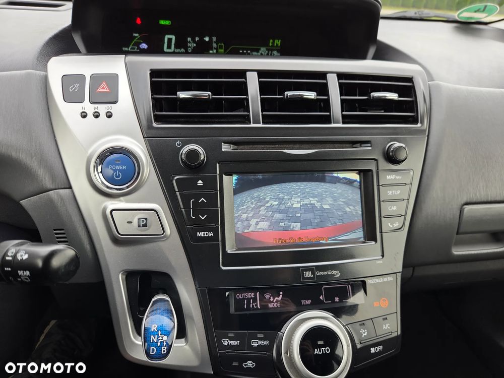 Toyota Prius+ (Hybrid) Executive - 10