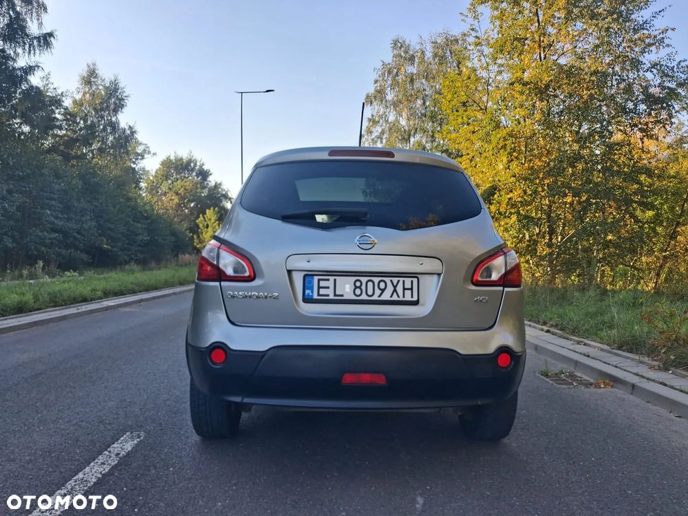 Nissan Qashqai+2 2011