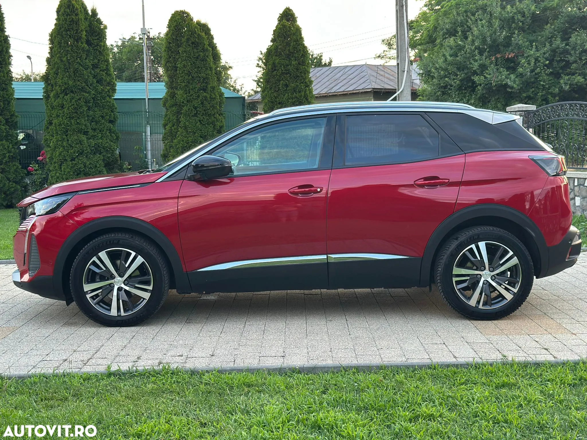 Peugeot 3008 BlueHDi 130 Stop & Start EAT8 Allure Business-Paket - 24
