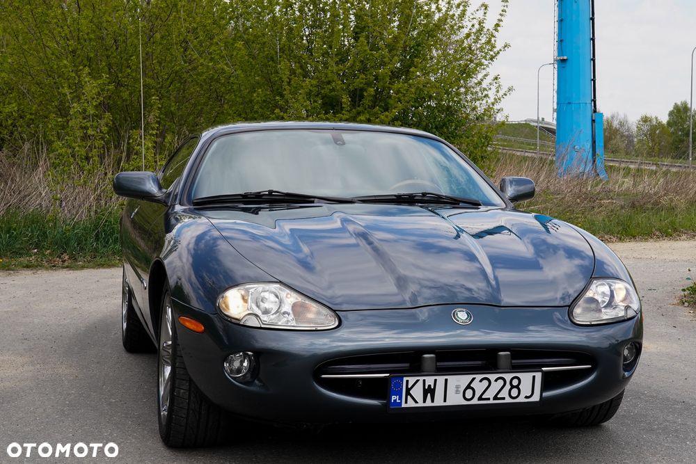 Jaguar XK8 - 11