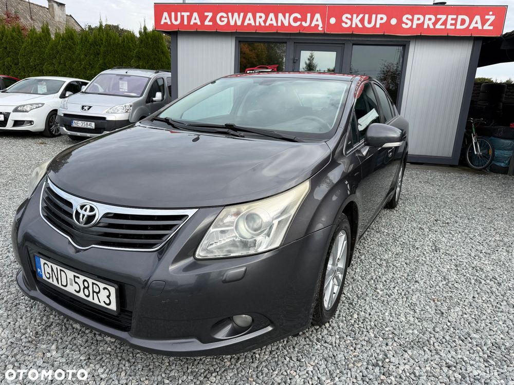Toyota Avensis - 1