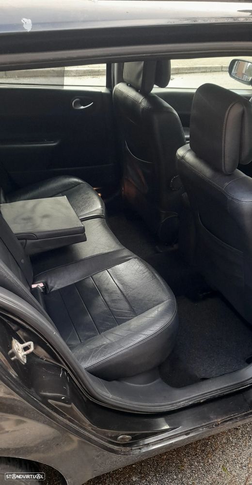 Renault Mégane Break 1.5 dCi Dynamique Luxe - 2