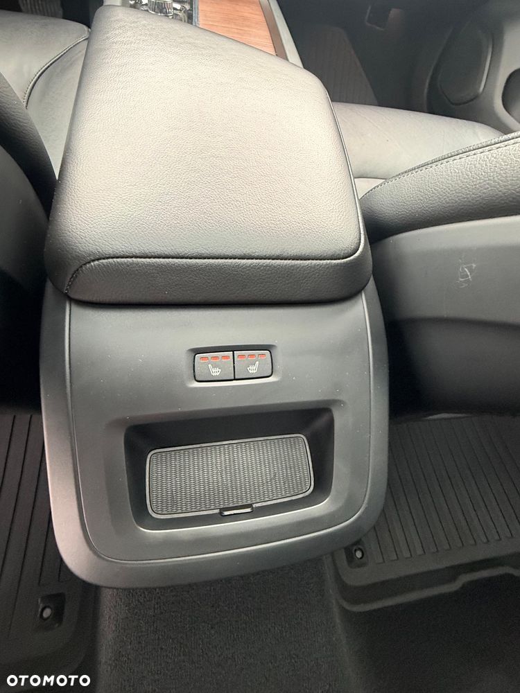 Volvo S60 T6 AWD Geartronic RDesign - 27