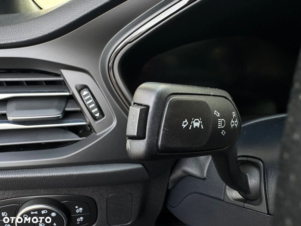 Ford Focus 1.5 EcoBlue ST-Line - 35