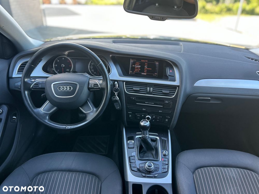 Audi A4 Avant 2.0 TDI DPF S line Sportpaket - 8
