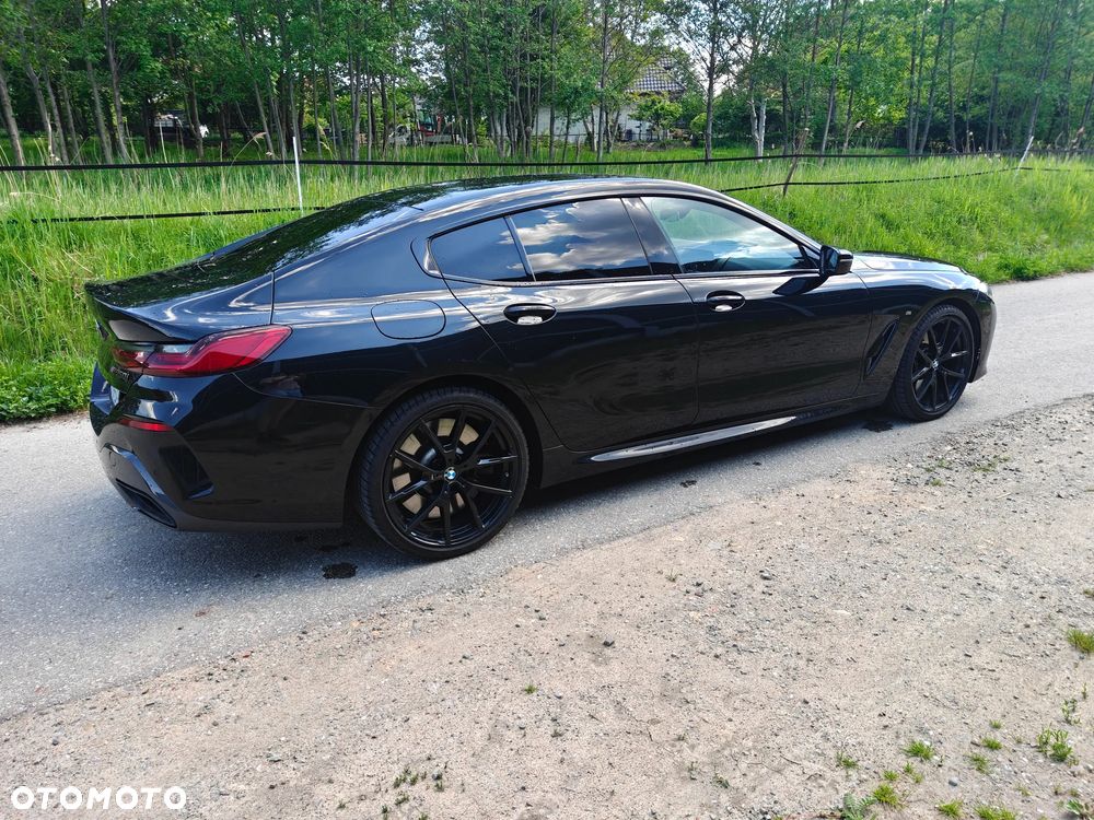 BMW Seria 8 - 12