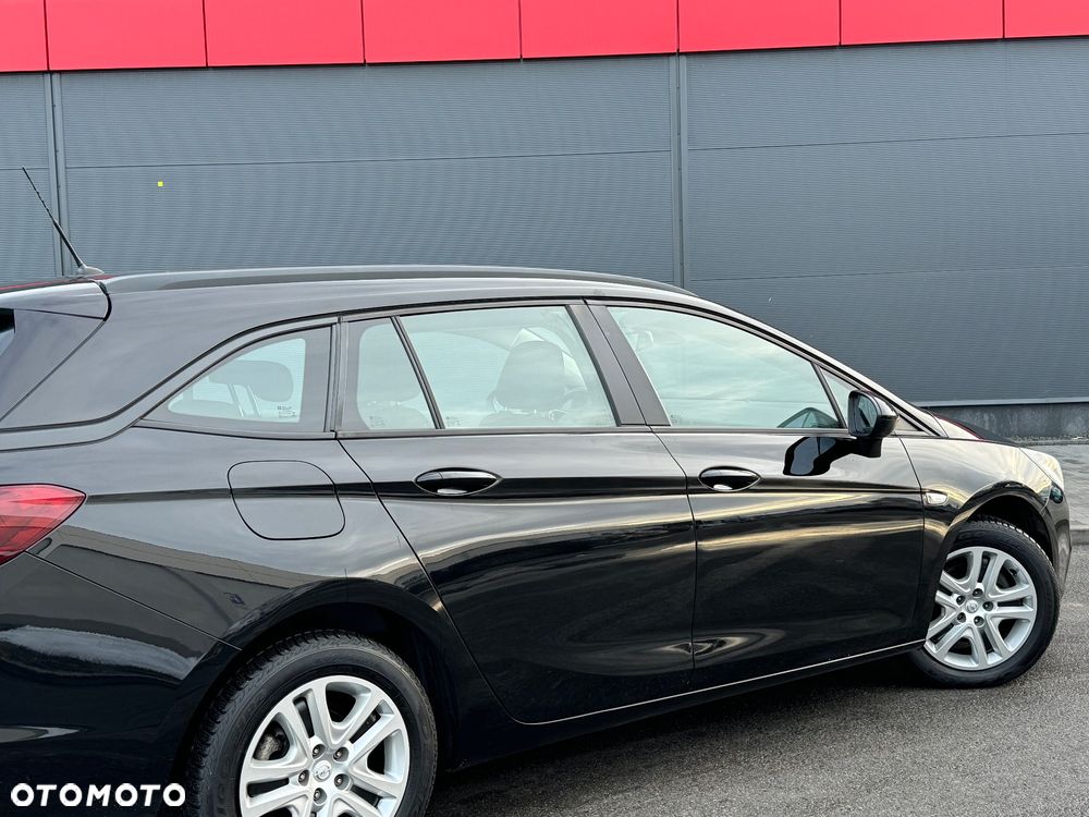 Opel Astra 1.6 CDTI Essentia - 15