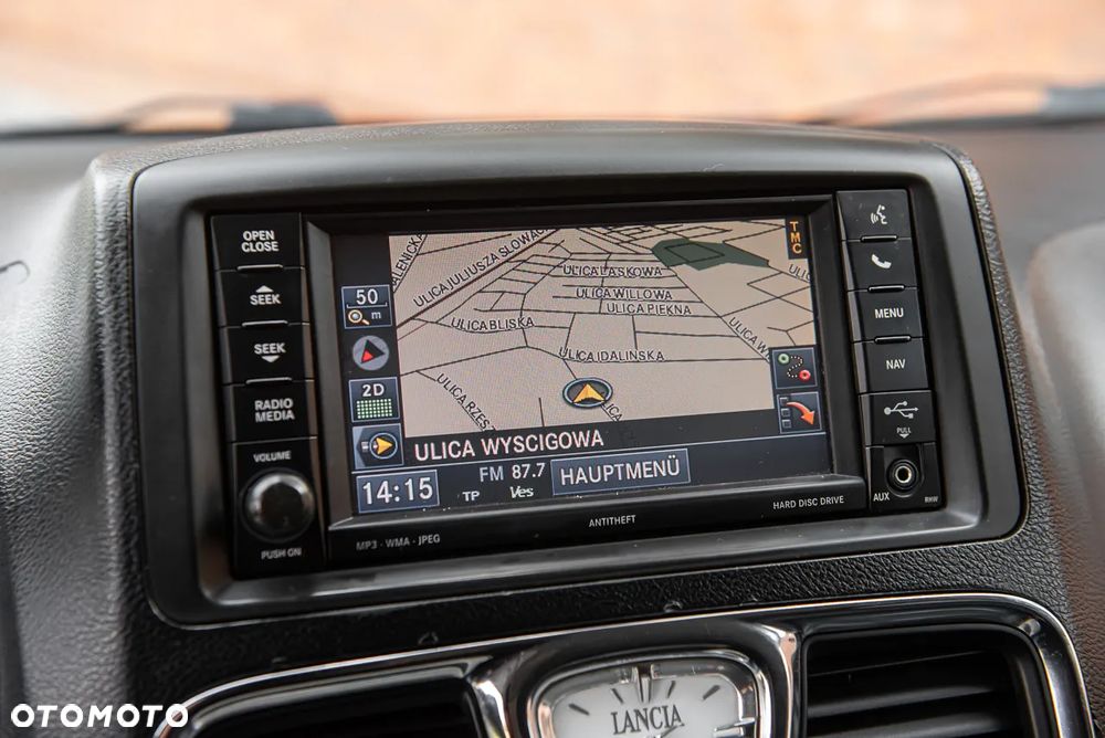 Lancia Voyager 3.6 Platinum Euro6 - 23