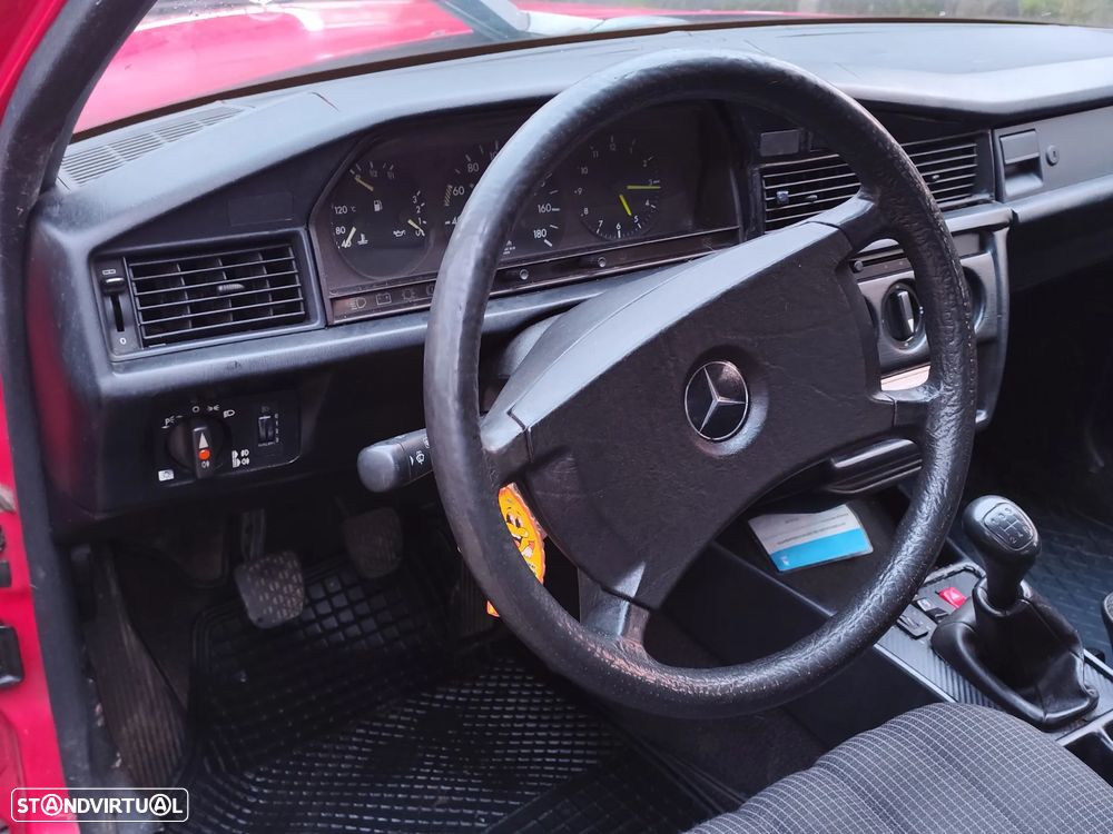 Mercedes-Benz W201 (1982-1993) 190 D 2.0 - 1