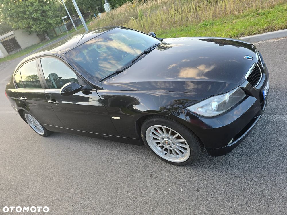 BMW Seria 3 320i - 3